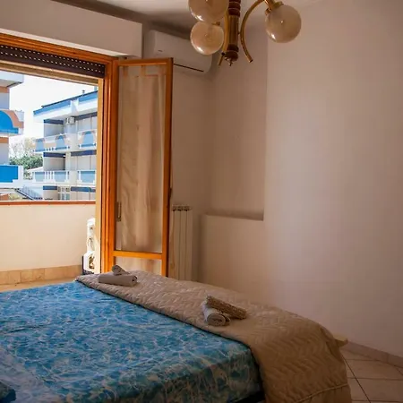 Appartamento Di Antonio Fronte Mare Montesilvano Marina Exterior foto