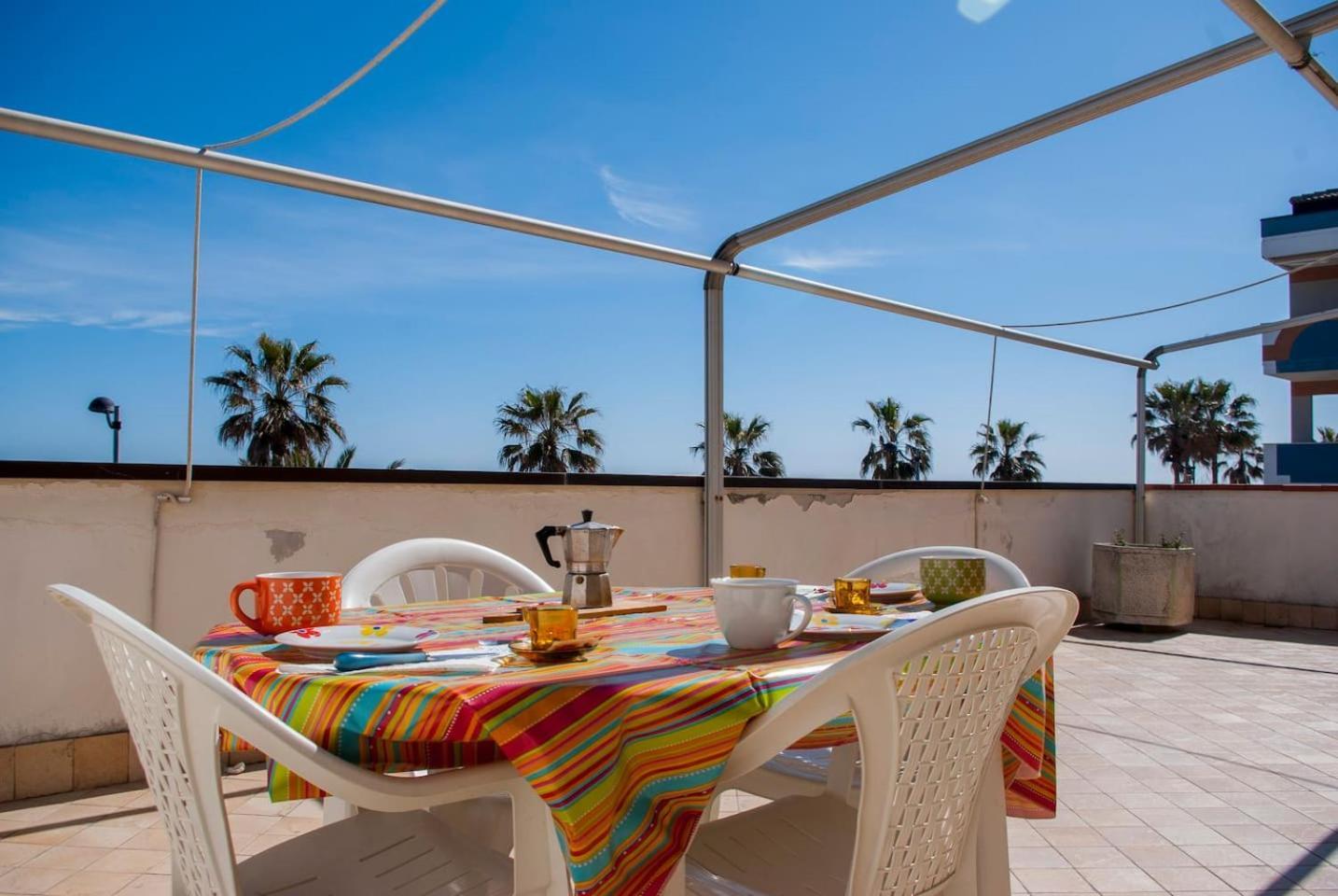 Di Antonio Fronte Mare Apartment *